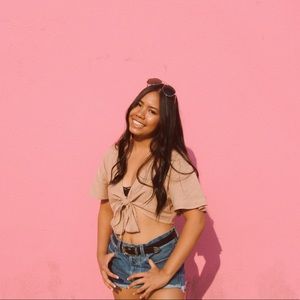 Meet your Posher, Gia